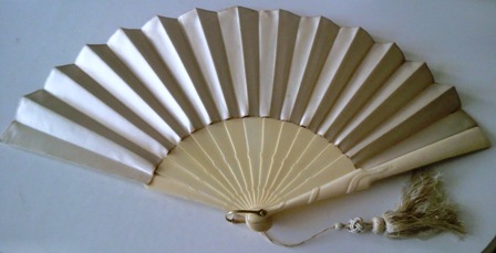 M45M Silk and Ivory Fan